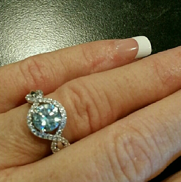 1.20 Carat VVS1 Sky Blue Round Cut Moissanite - Picture 2 of 7
